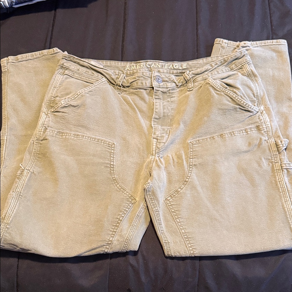 American Eagle Outfitters Men's Cargo Pants in Tan